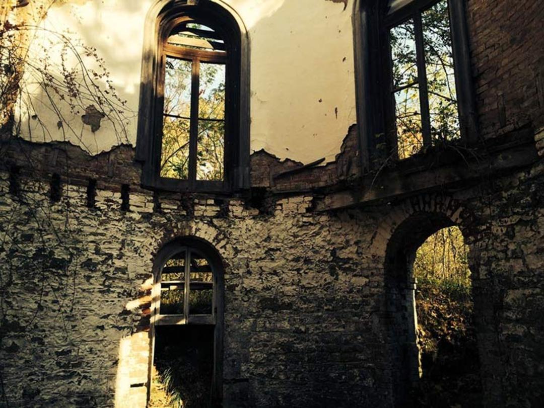 عمارت تاریخی و متروکه ویندکلف