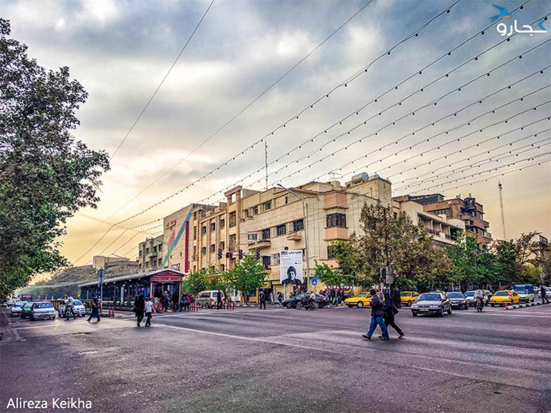 چهارراه ولیعصر تا میدان انقلاب