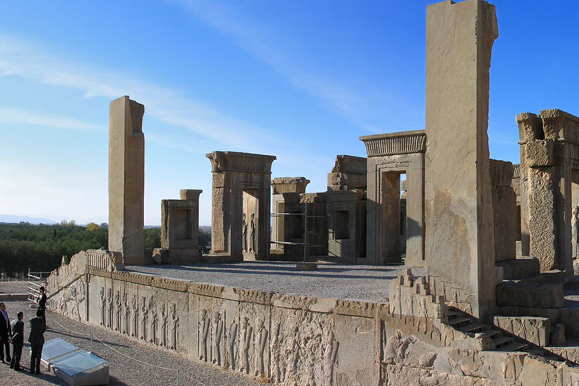 مرمت تخت جمشید