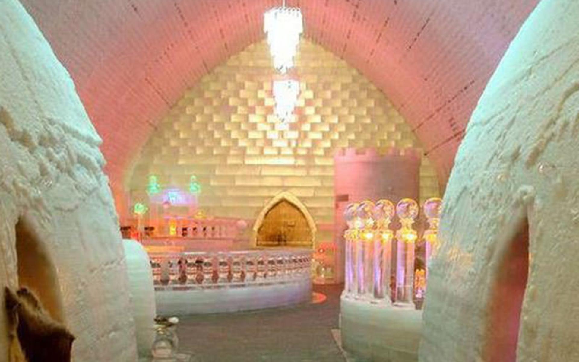 هتل یخی روسیه