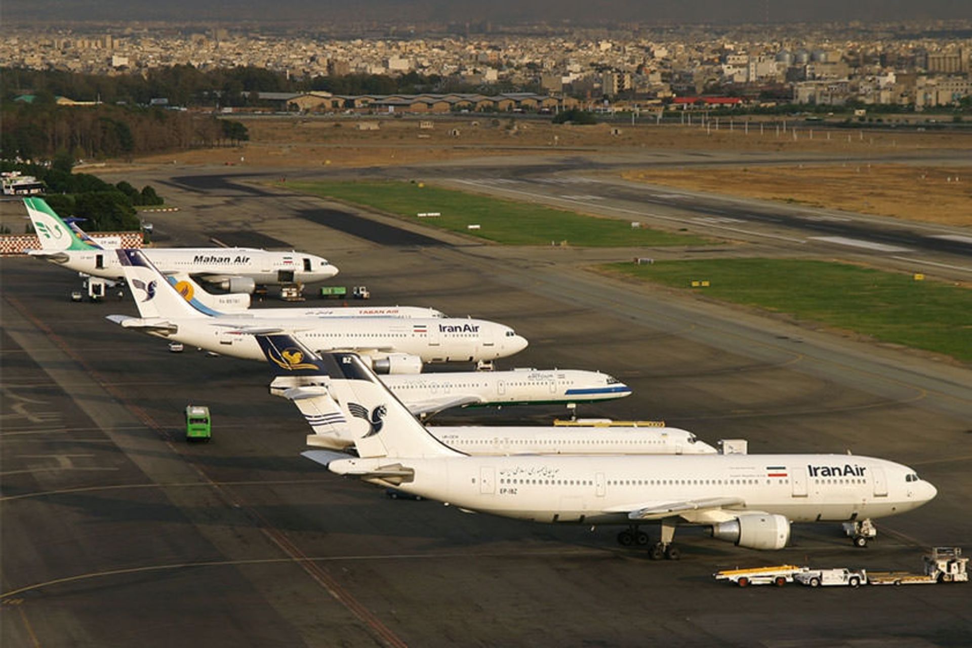فرودگاه مهرآباد