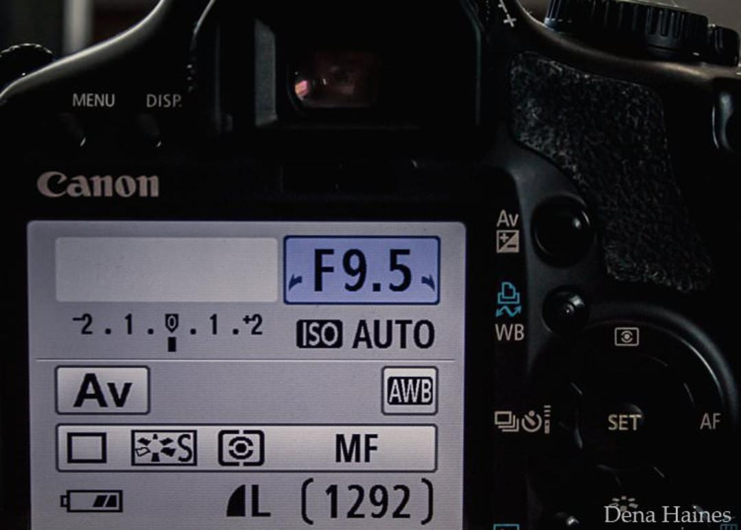 canon-lcd-aperture