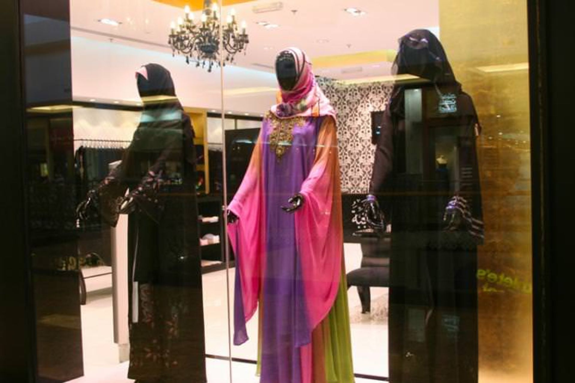 دبی