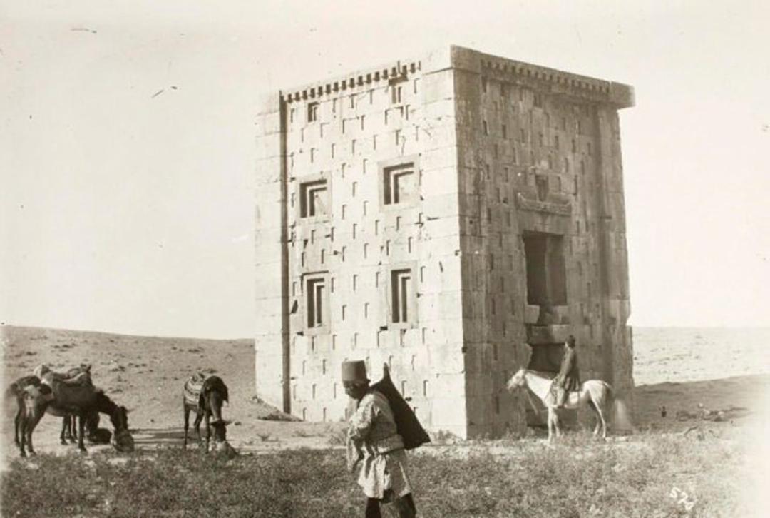 کعبه زرتشت