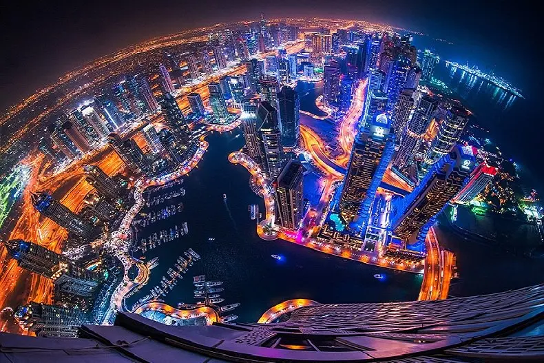 دبی - برج پیچ خورده