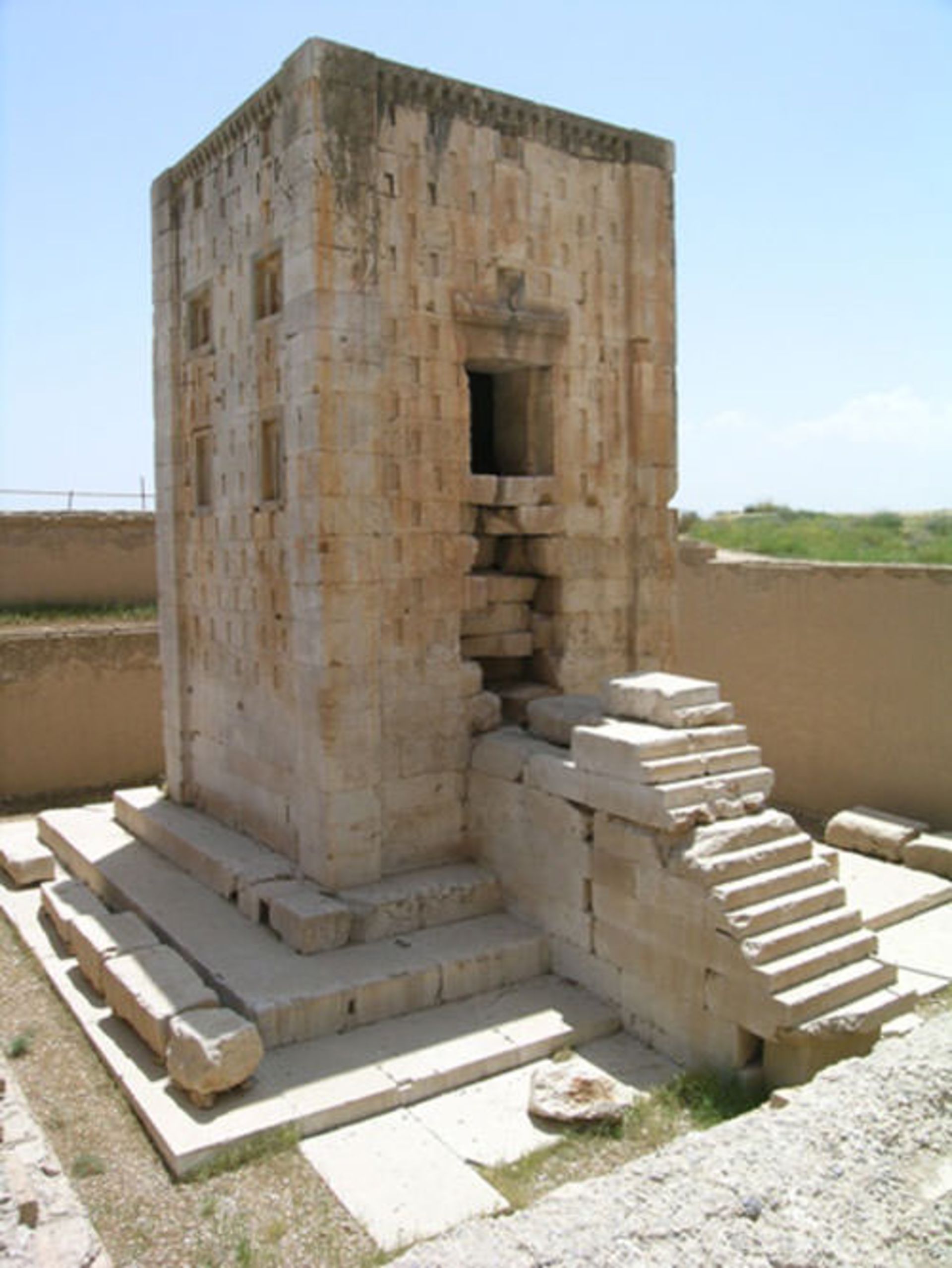 کعبه زرتشت