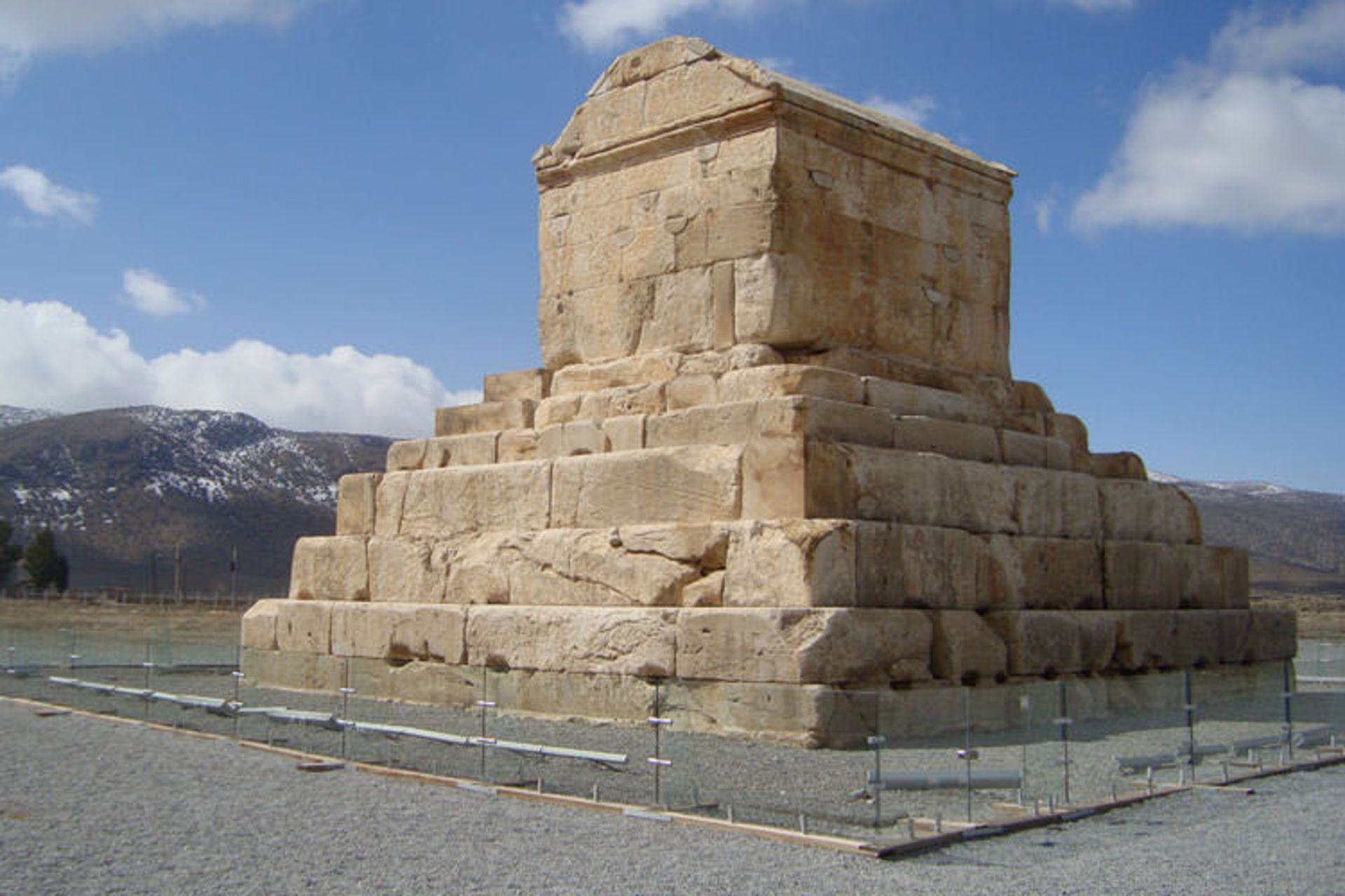 pasargad-ruins-fars