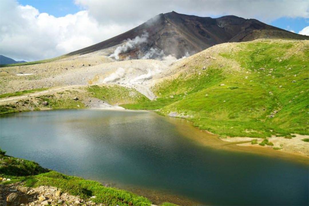 کوه آساهی