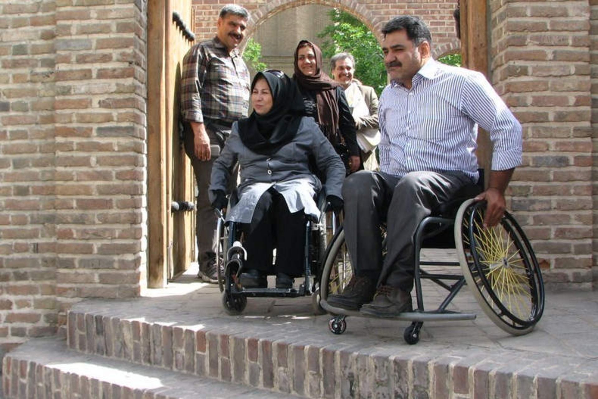 نمایشگاه عکس معلولان