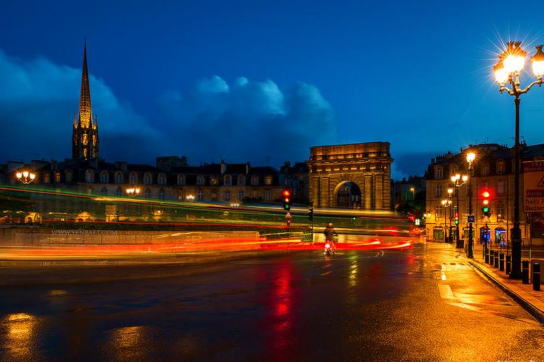 میدان پیروزی