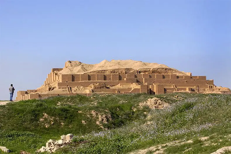 زیگورات چغازنبیل