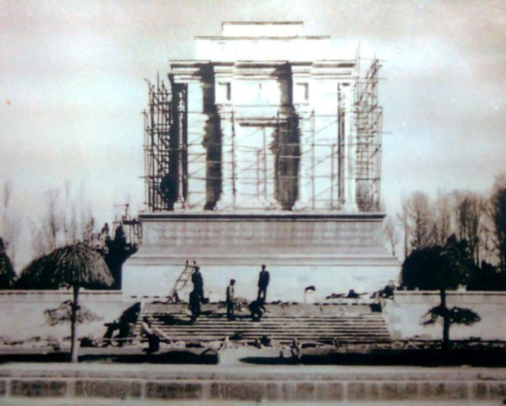 مقبره فردوسی 