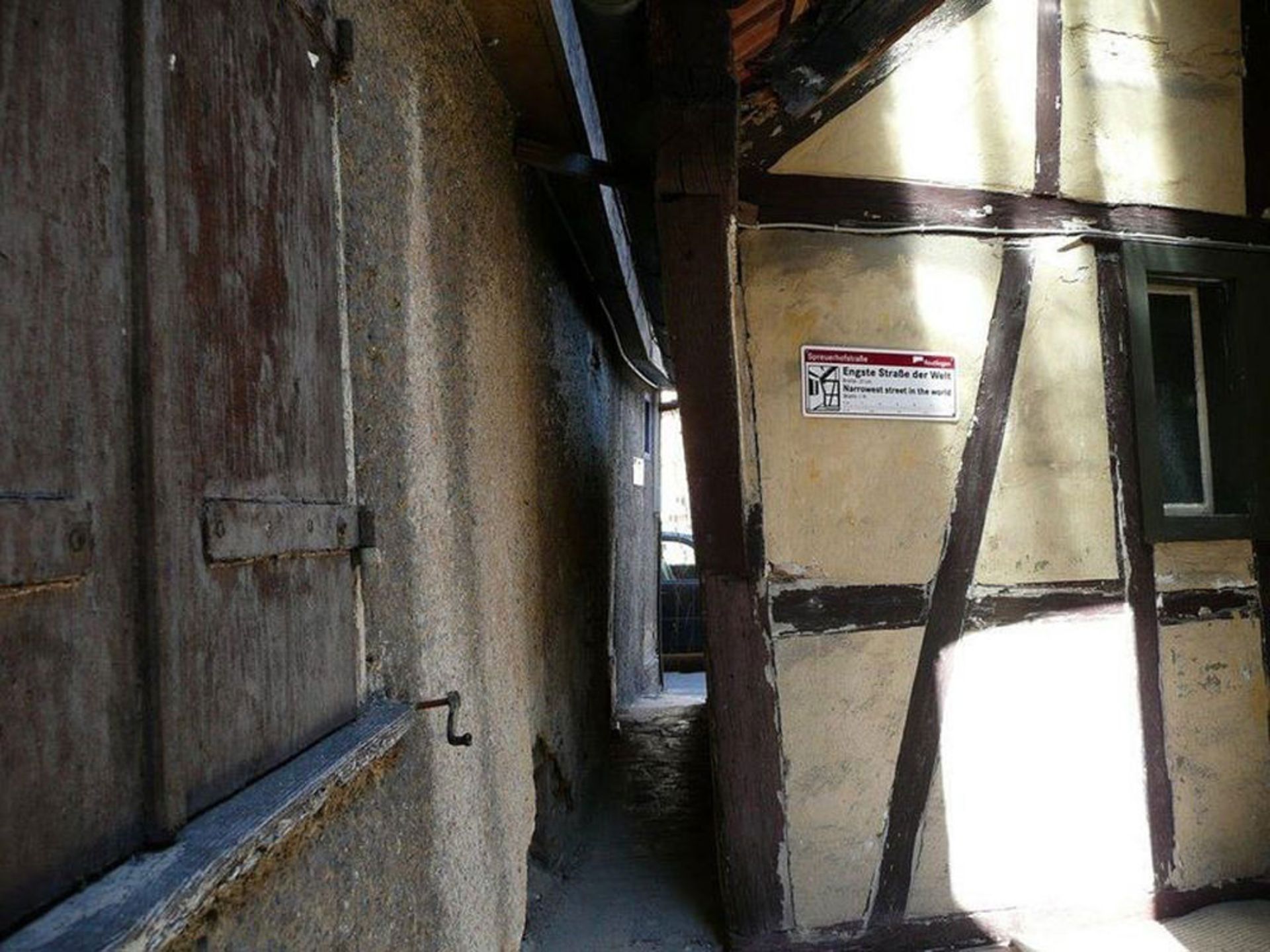 باریک‌ترین خیابان جهان