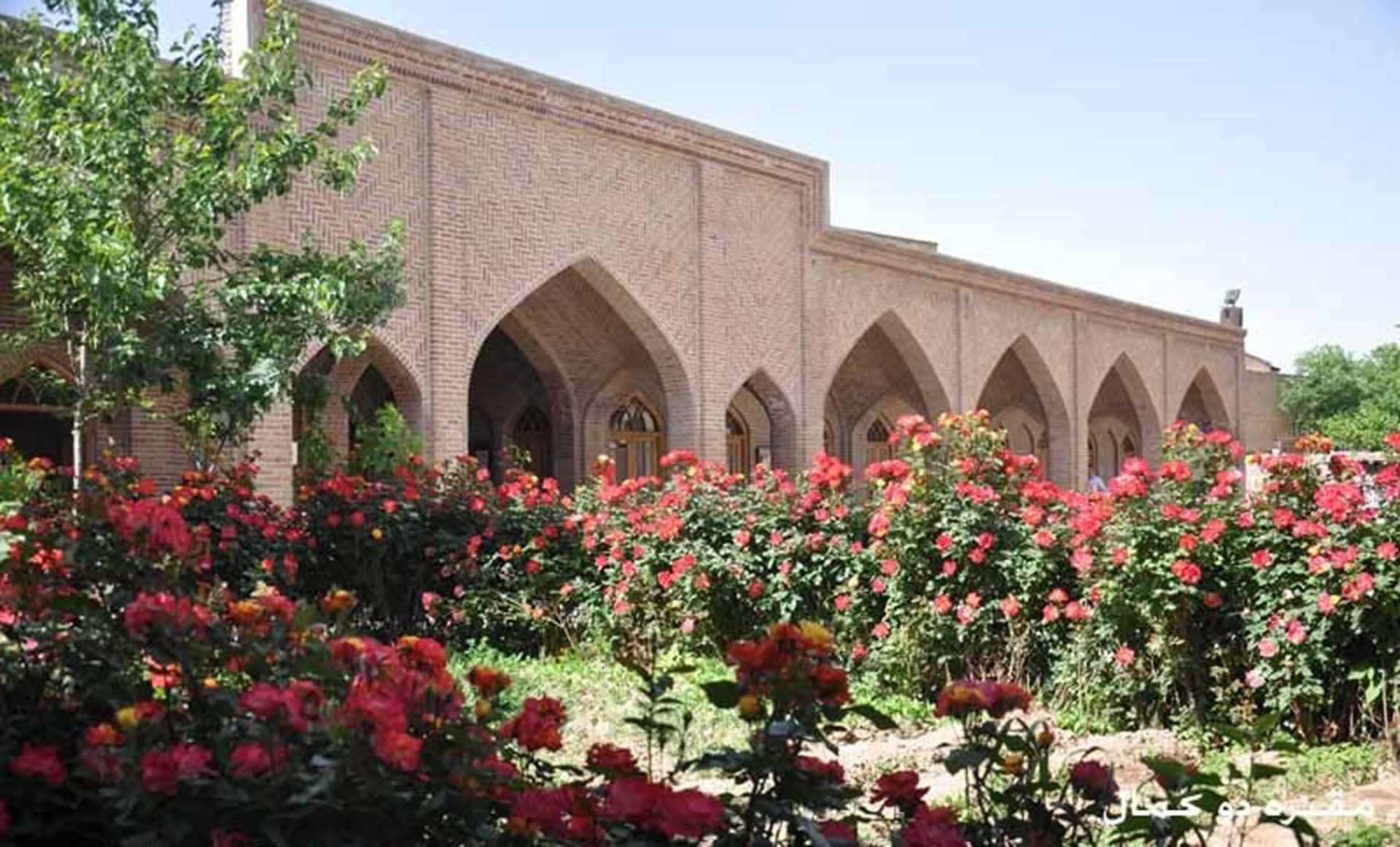 مقبره دو کمال ۱