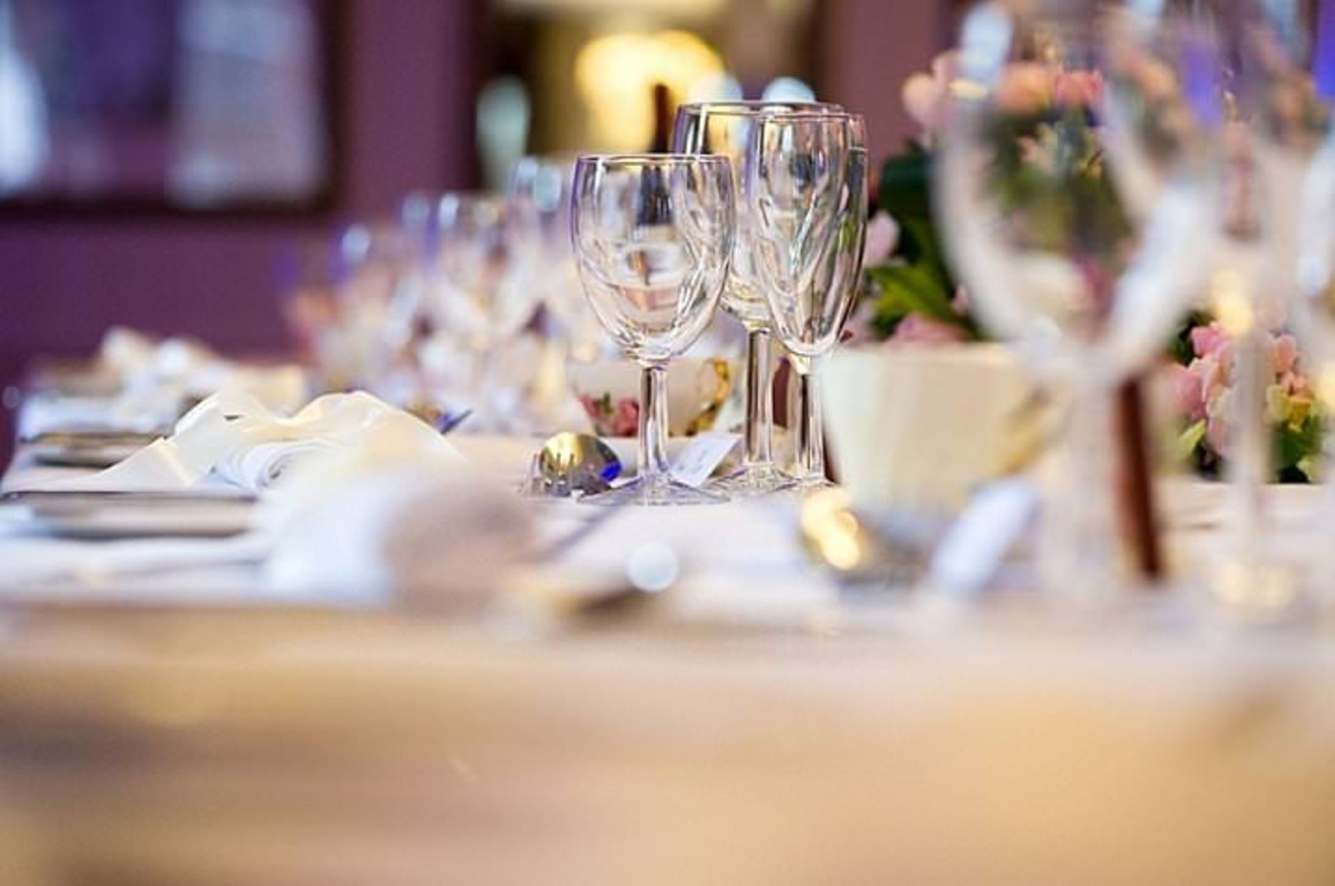 dinner-table-wedding