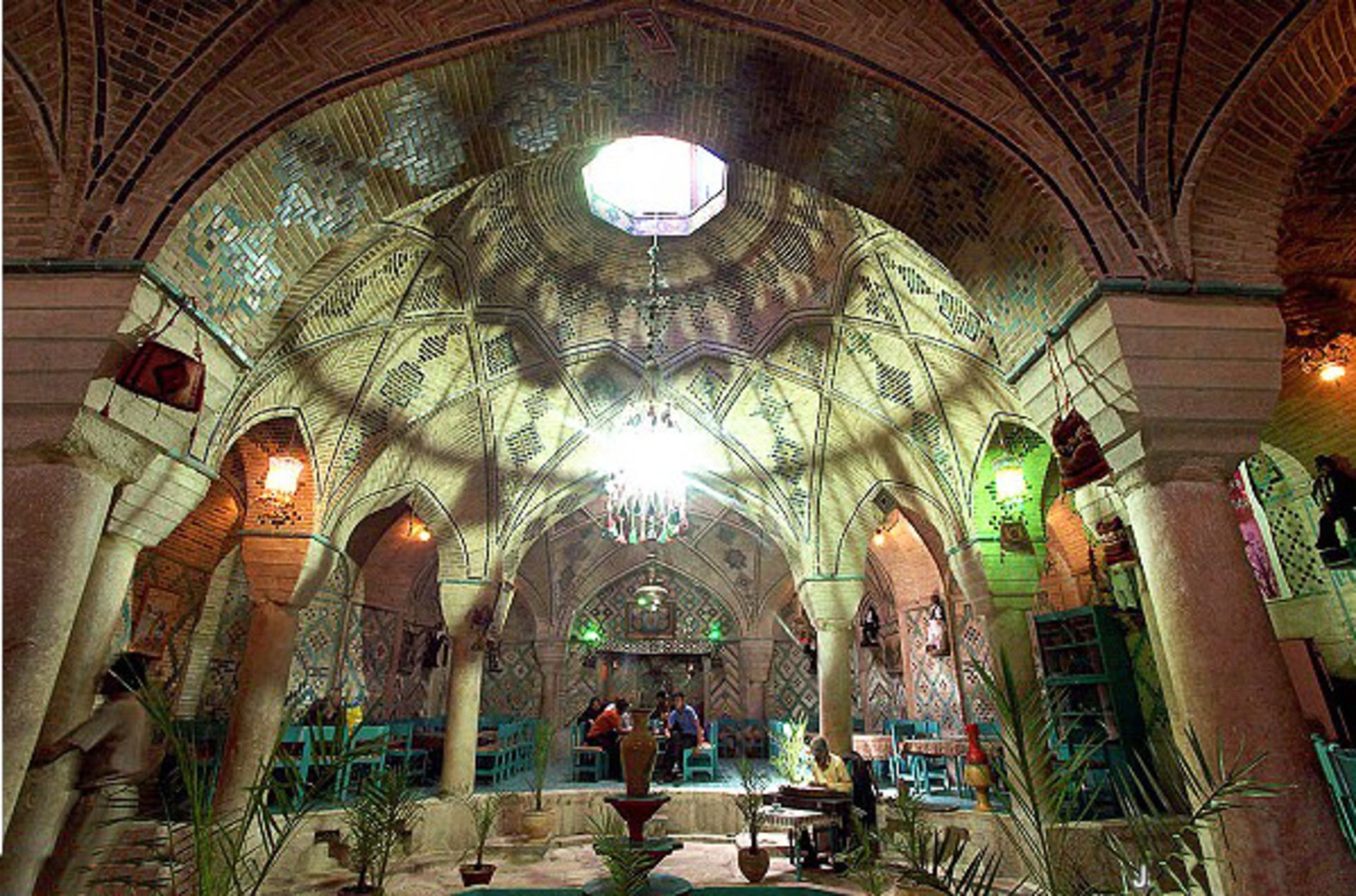 حمام وکیل 