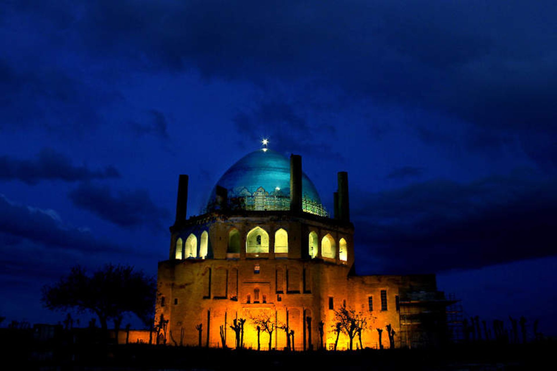 گنبد سلطانیه