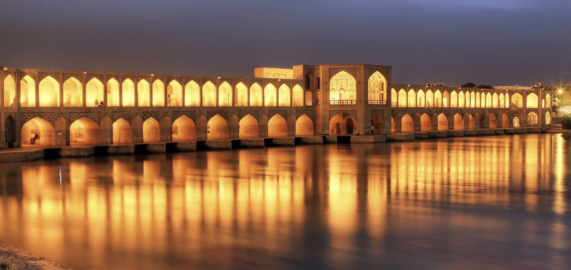 تور اصفهان