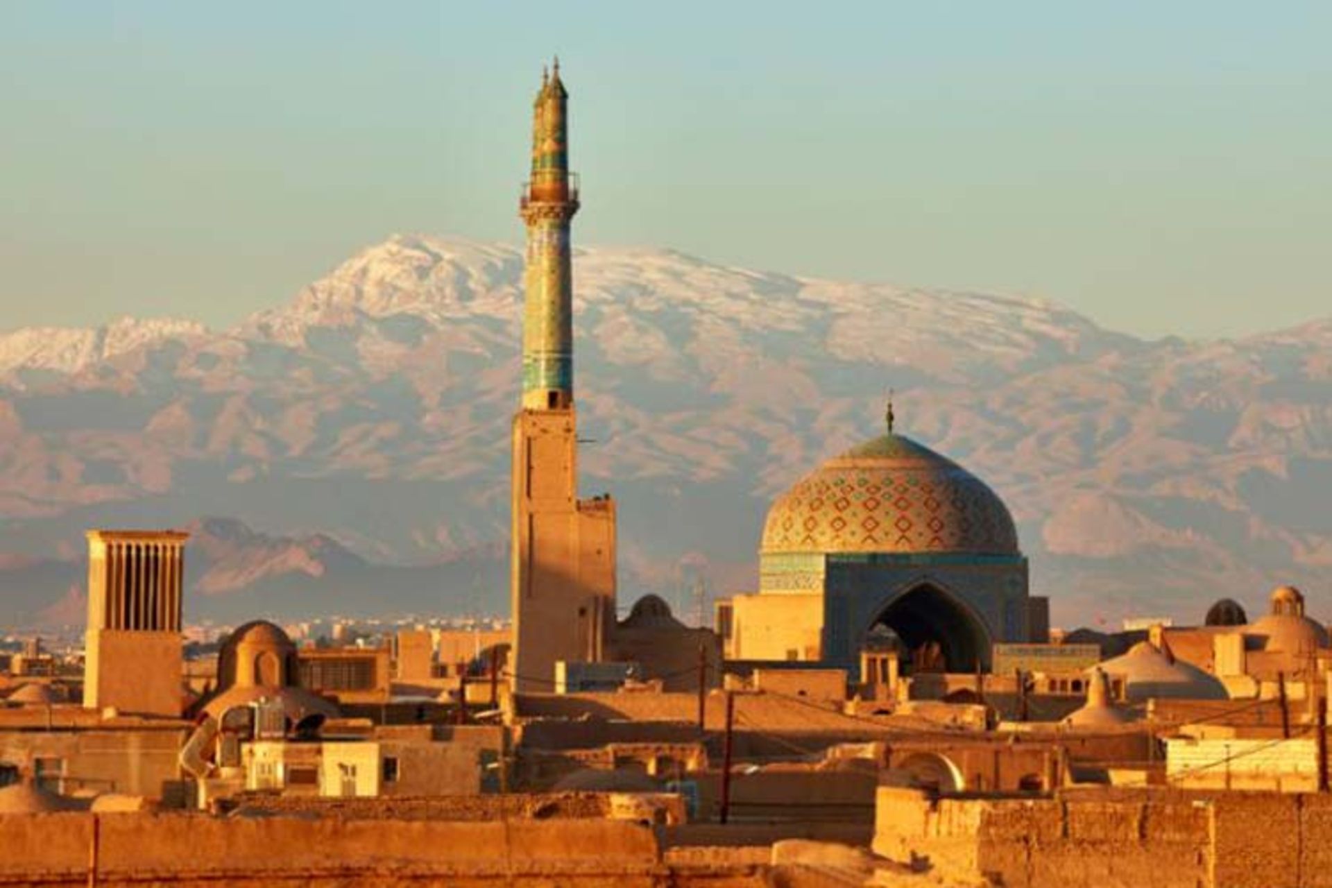 ۱۸ دلیل برای سفر به ایران