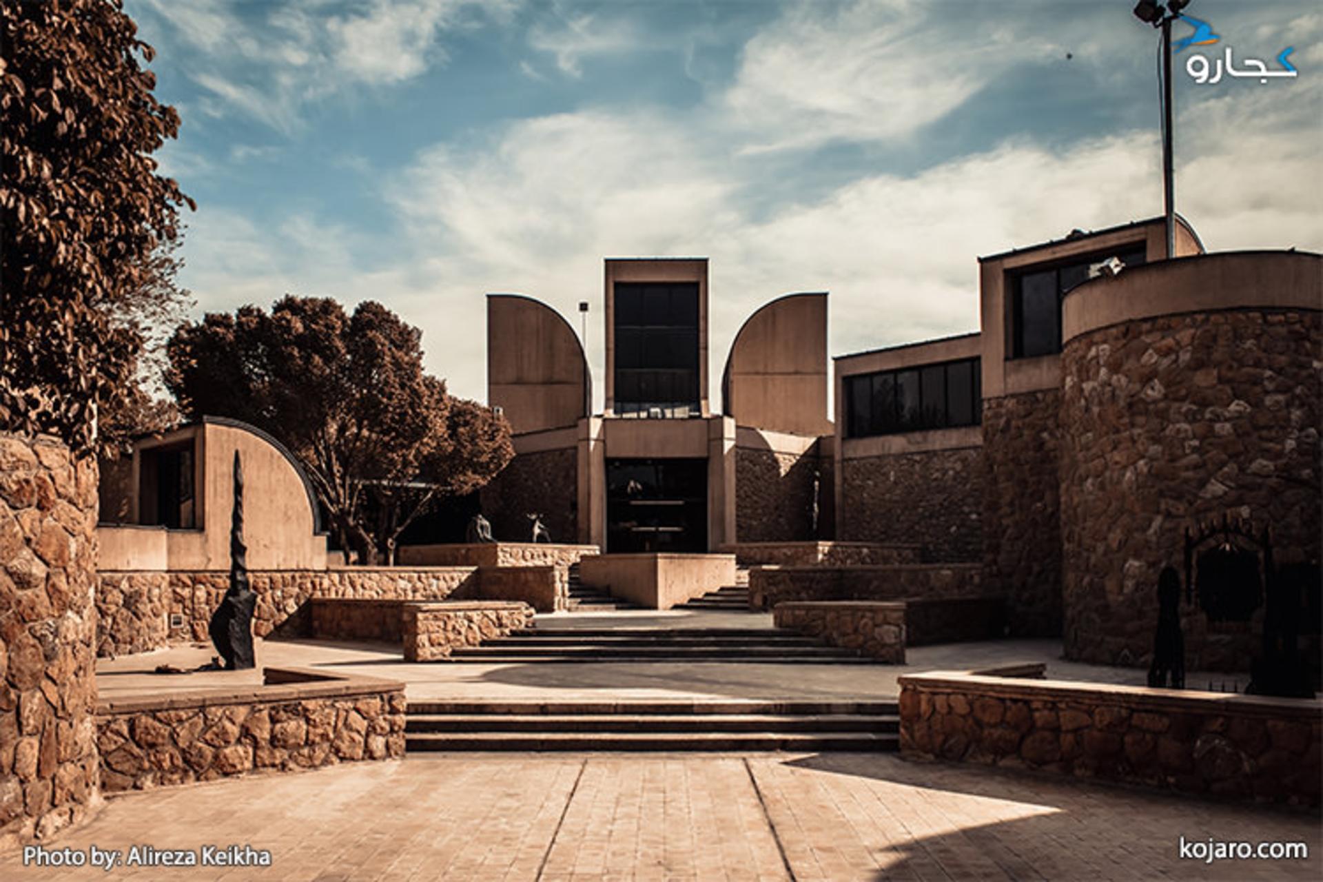 wim-delvoye-tehran-exhibition