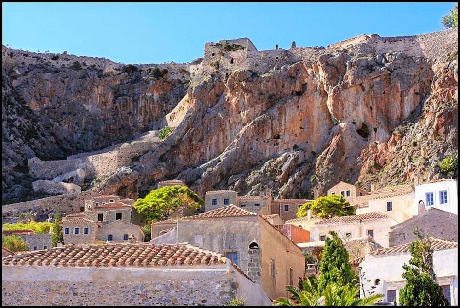 شهر پنهان مونمواسیا یونان ۸