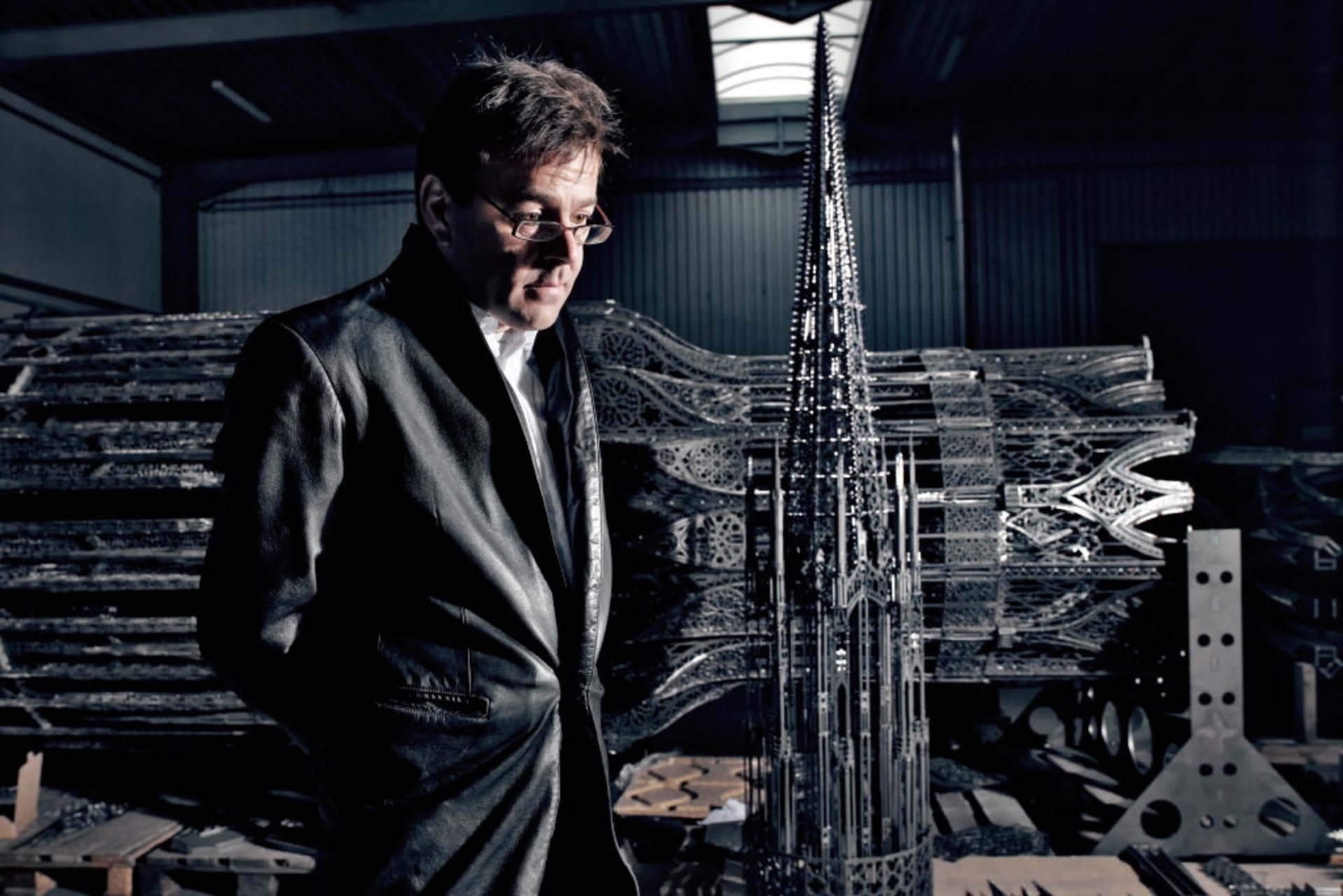 wim-delvoye-exhibition-tehran