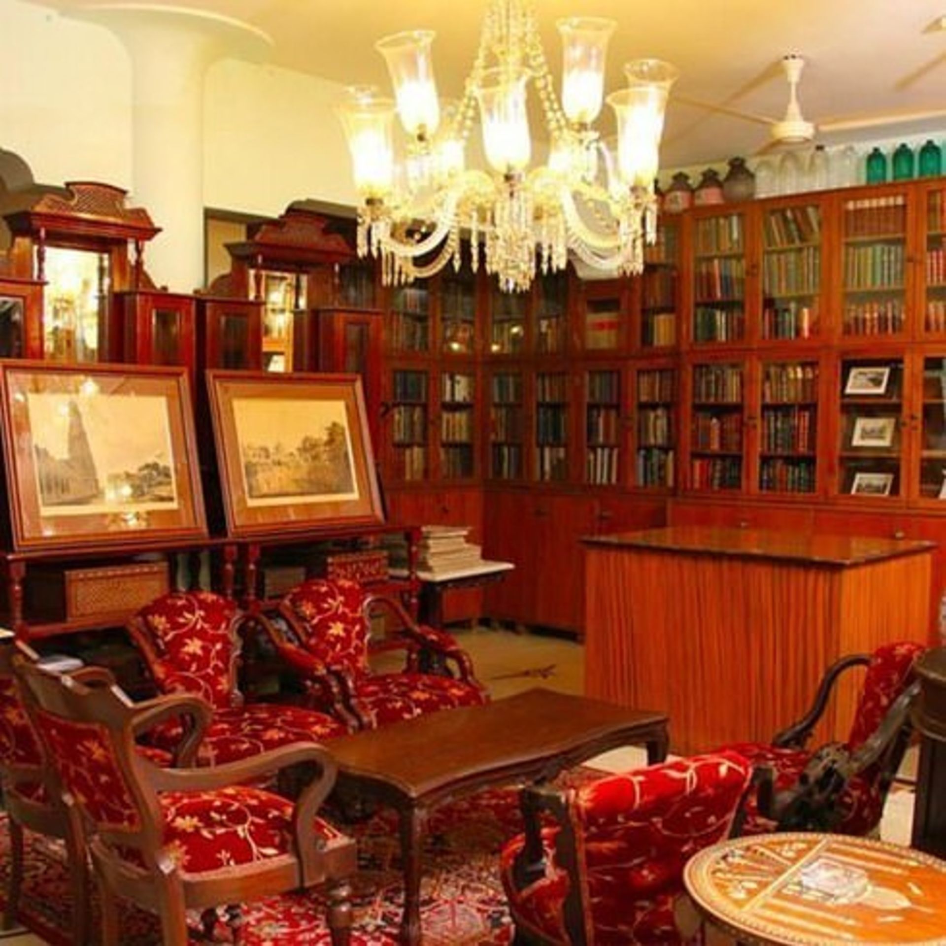 کتاب فروشی