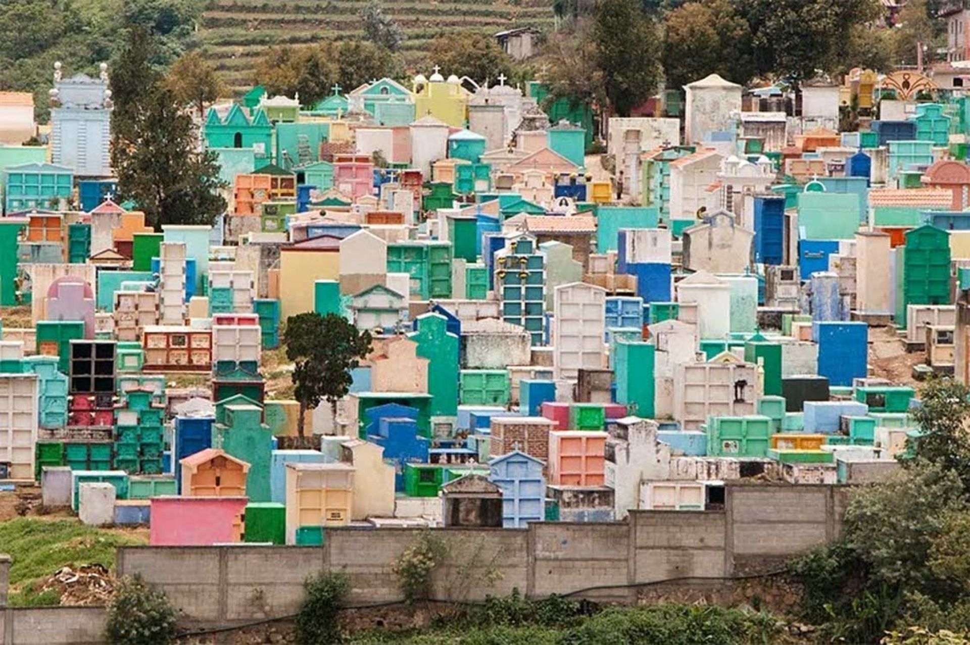گورستان های رنگارنگ گواتمالا۸