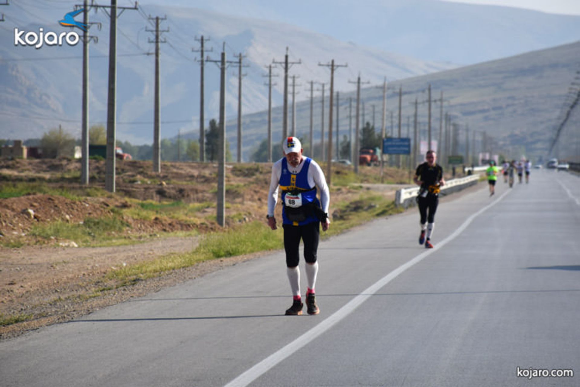 marathon-runners