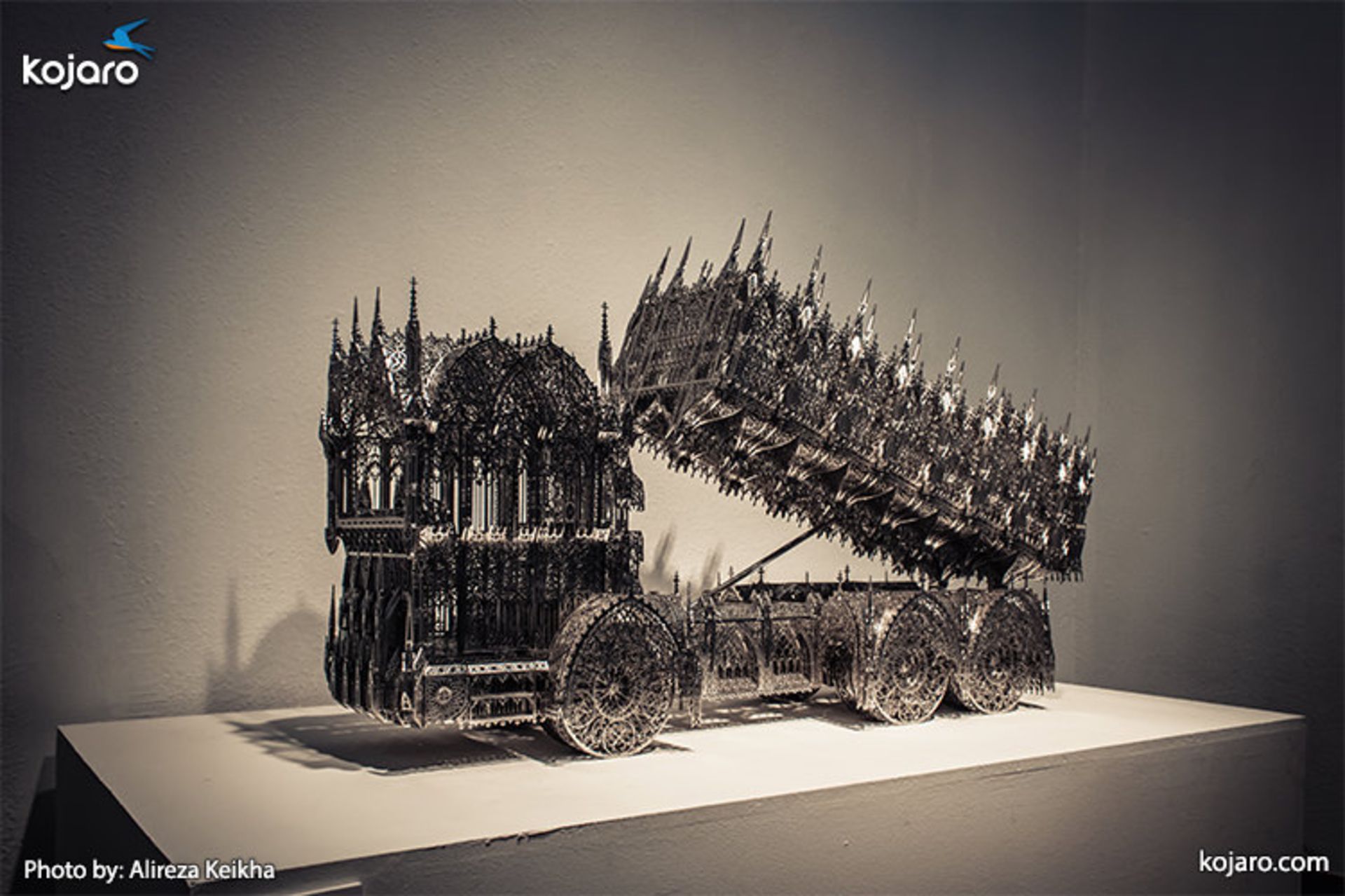 wim-delvoye-tehran-exhibition