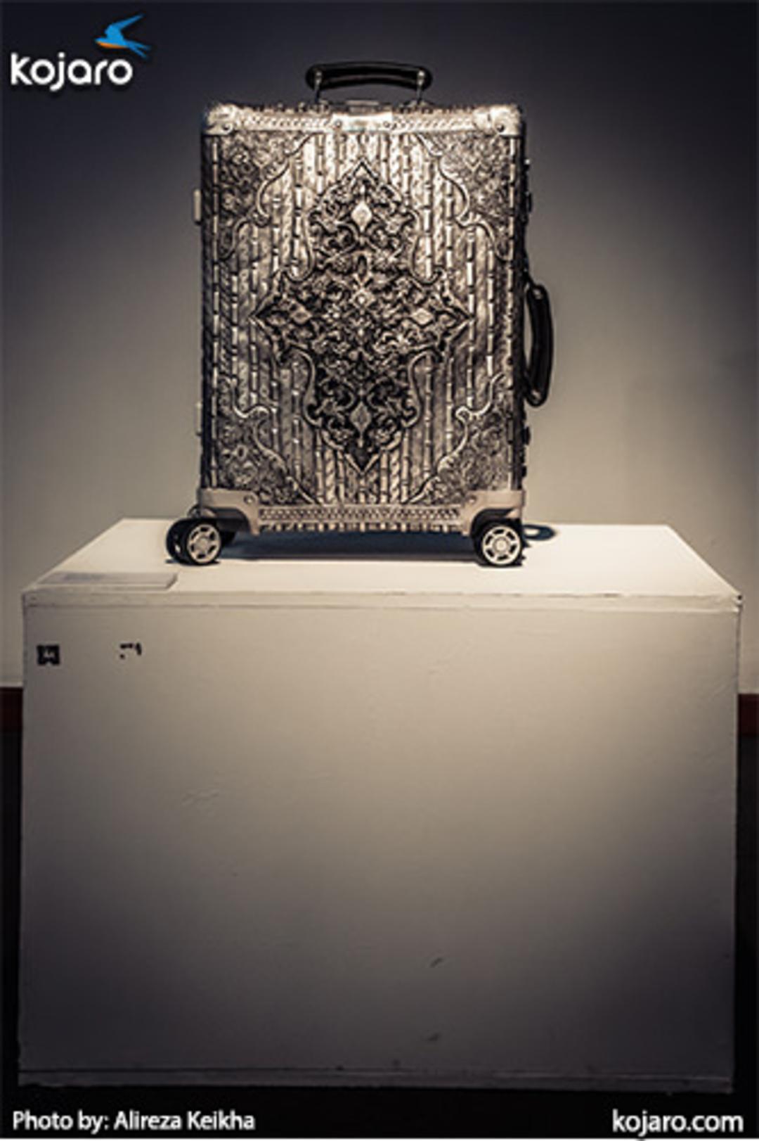wim-delvoye-tehran-exhibition