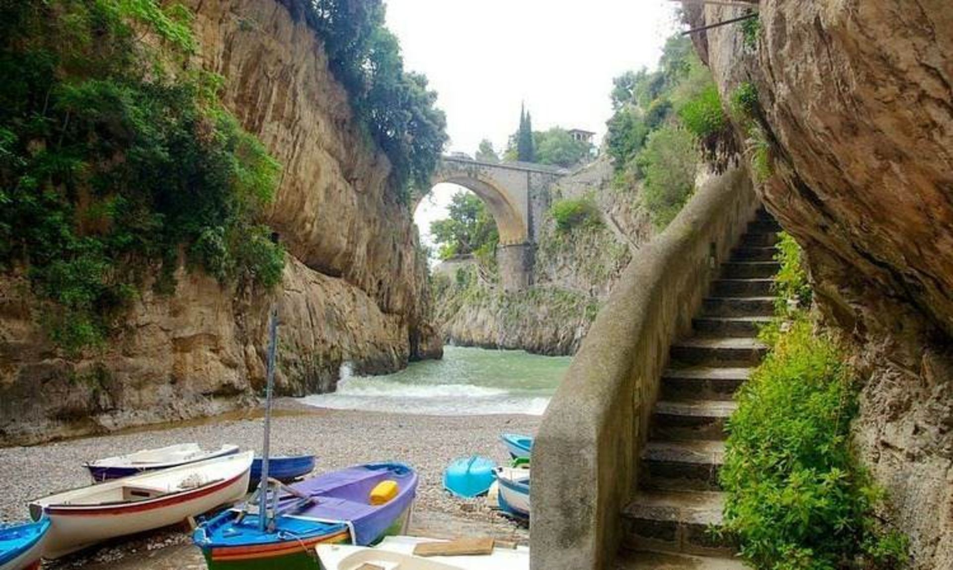 دهکده‌ی کوچک Furore 