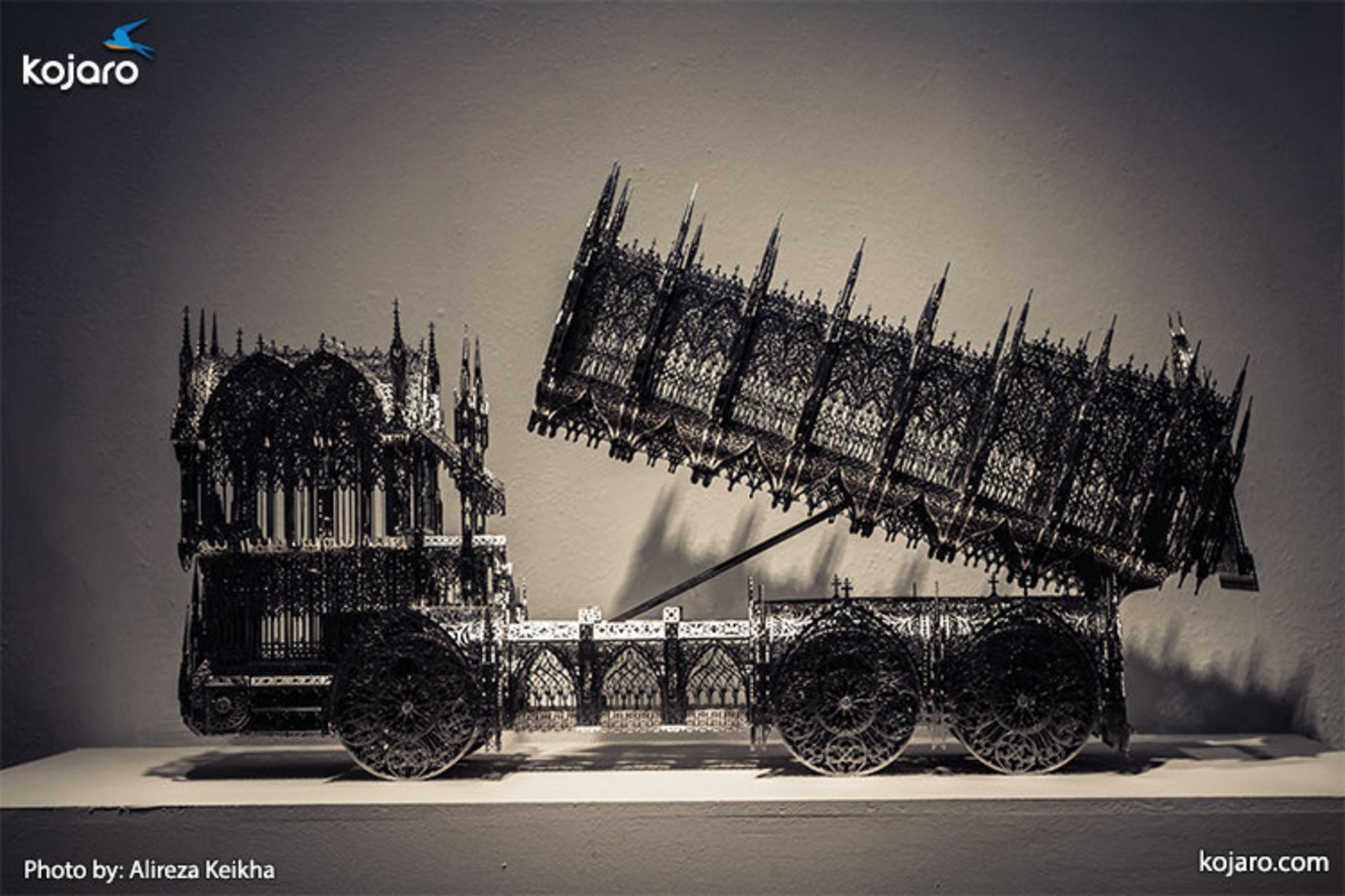 wim-delvoye-tehran-exhibition