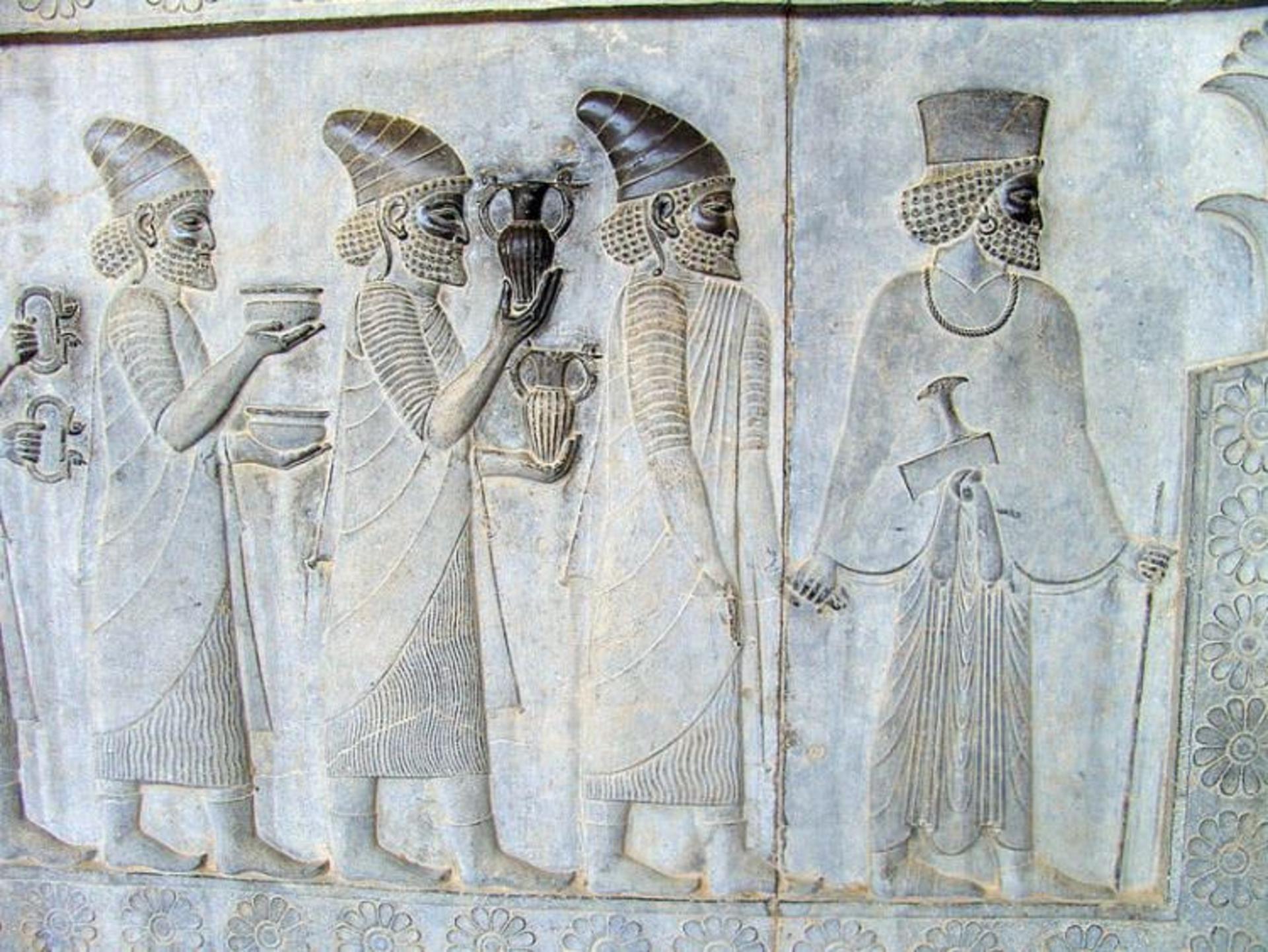 کاخ آپادانا