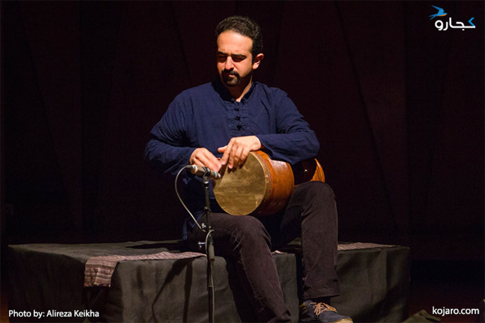 night-of-persian-music-instrument-singing