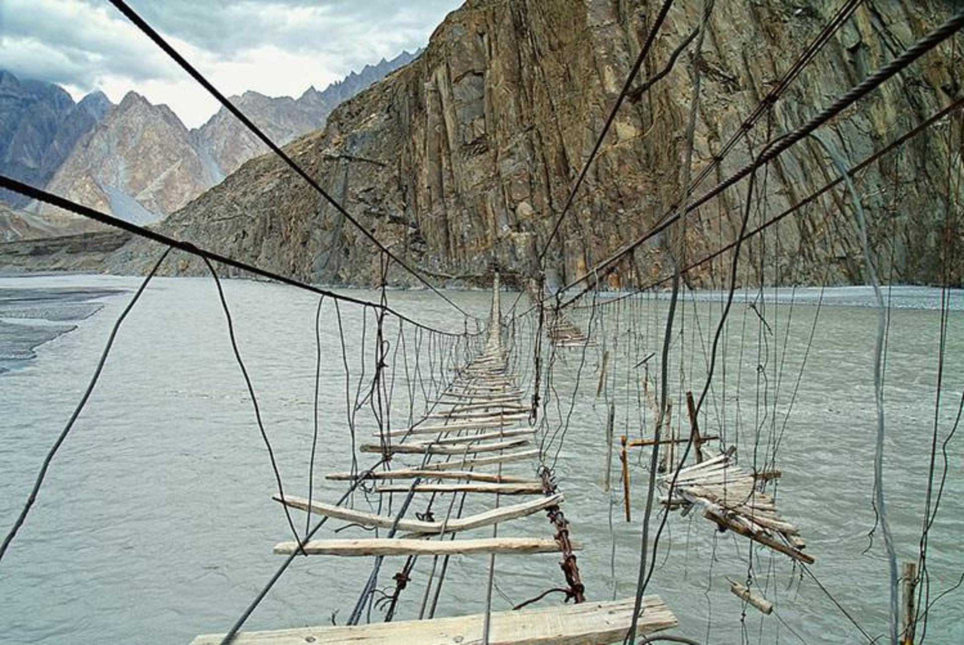 پل حسینی