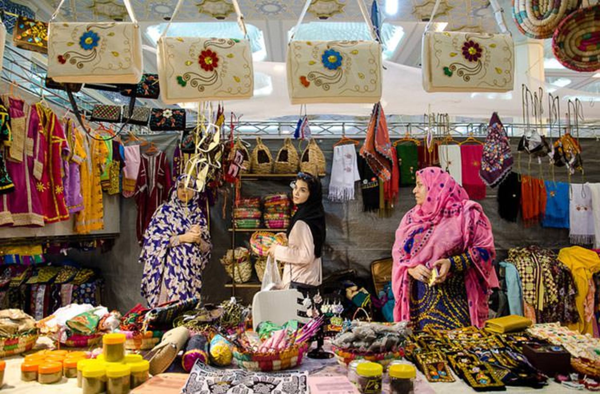 بیست و ششمین نمایشگاه ملی صنایع دستی تهران