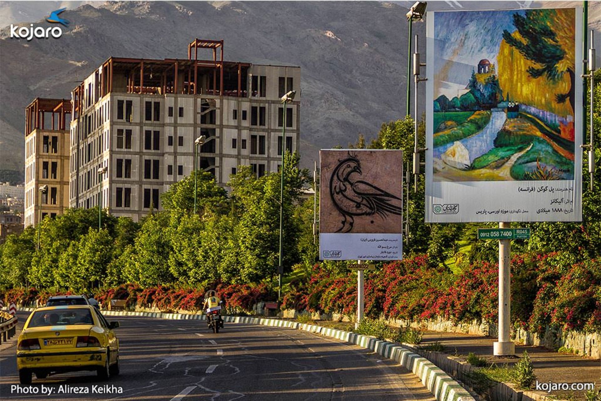 tehran-one-big-art-gallery
