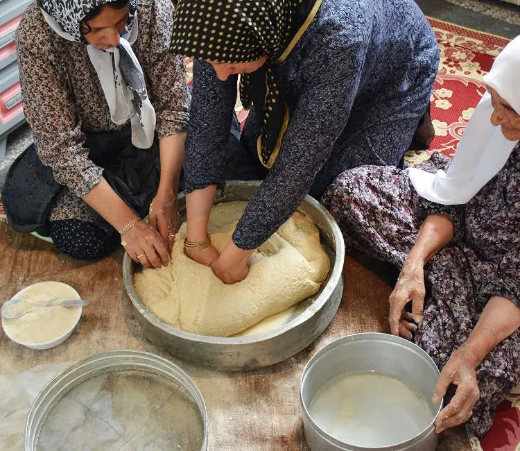 نان کرنون