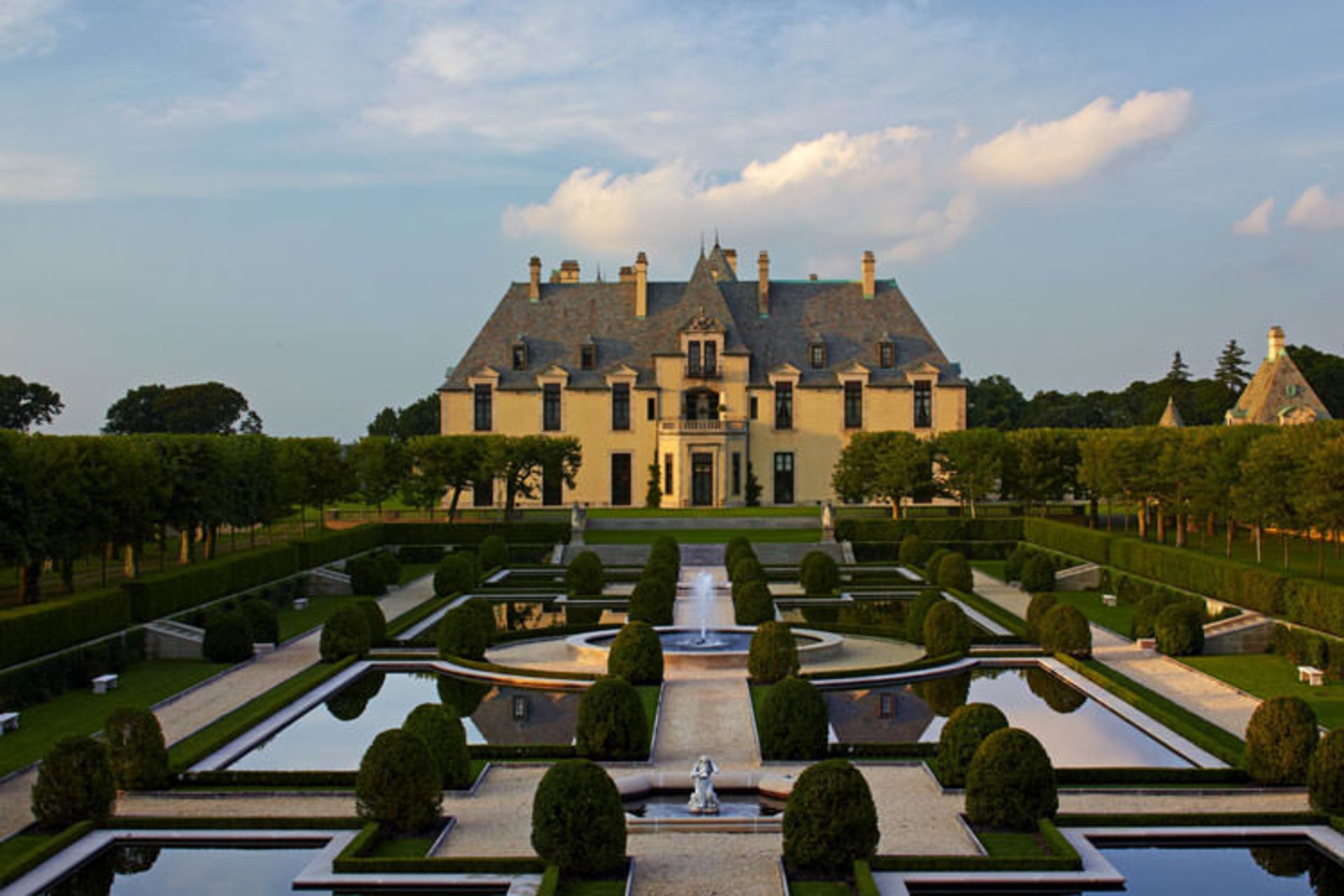 Oheka Castle Hotel in Long Island
