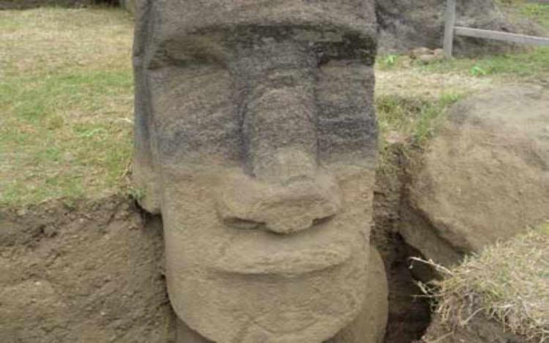 مجسمه ایستر