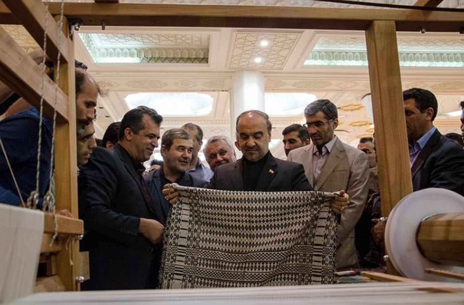 بیست و ششمین نمایشگاه ملی صنایع دستی تهران