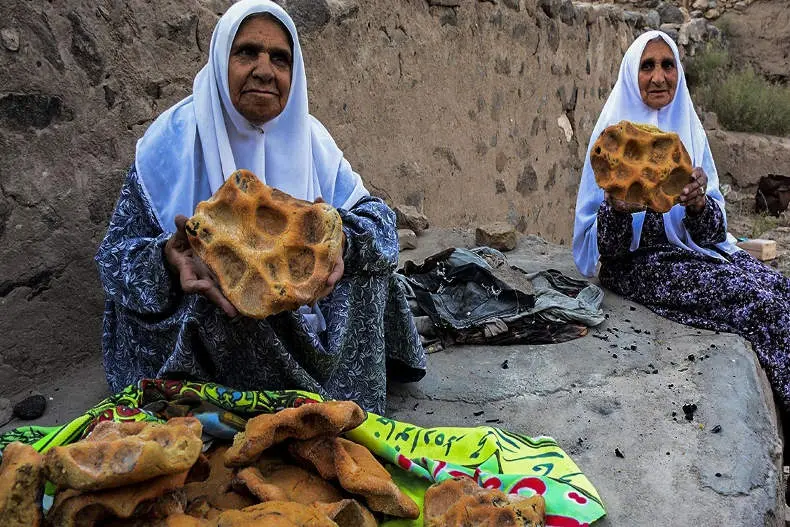 نان کرنون