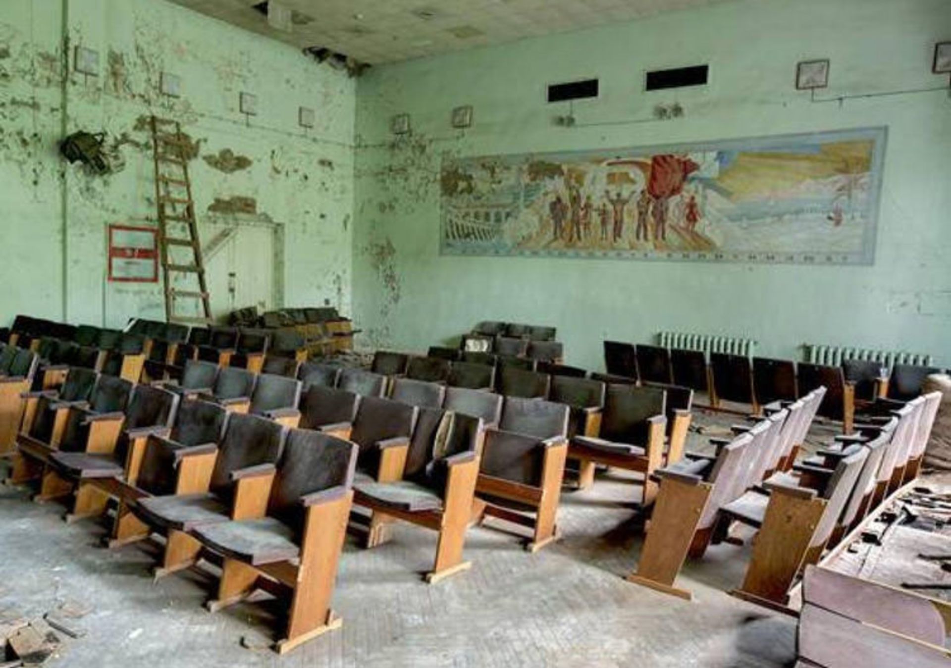Creepy Abandoned Buildings 