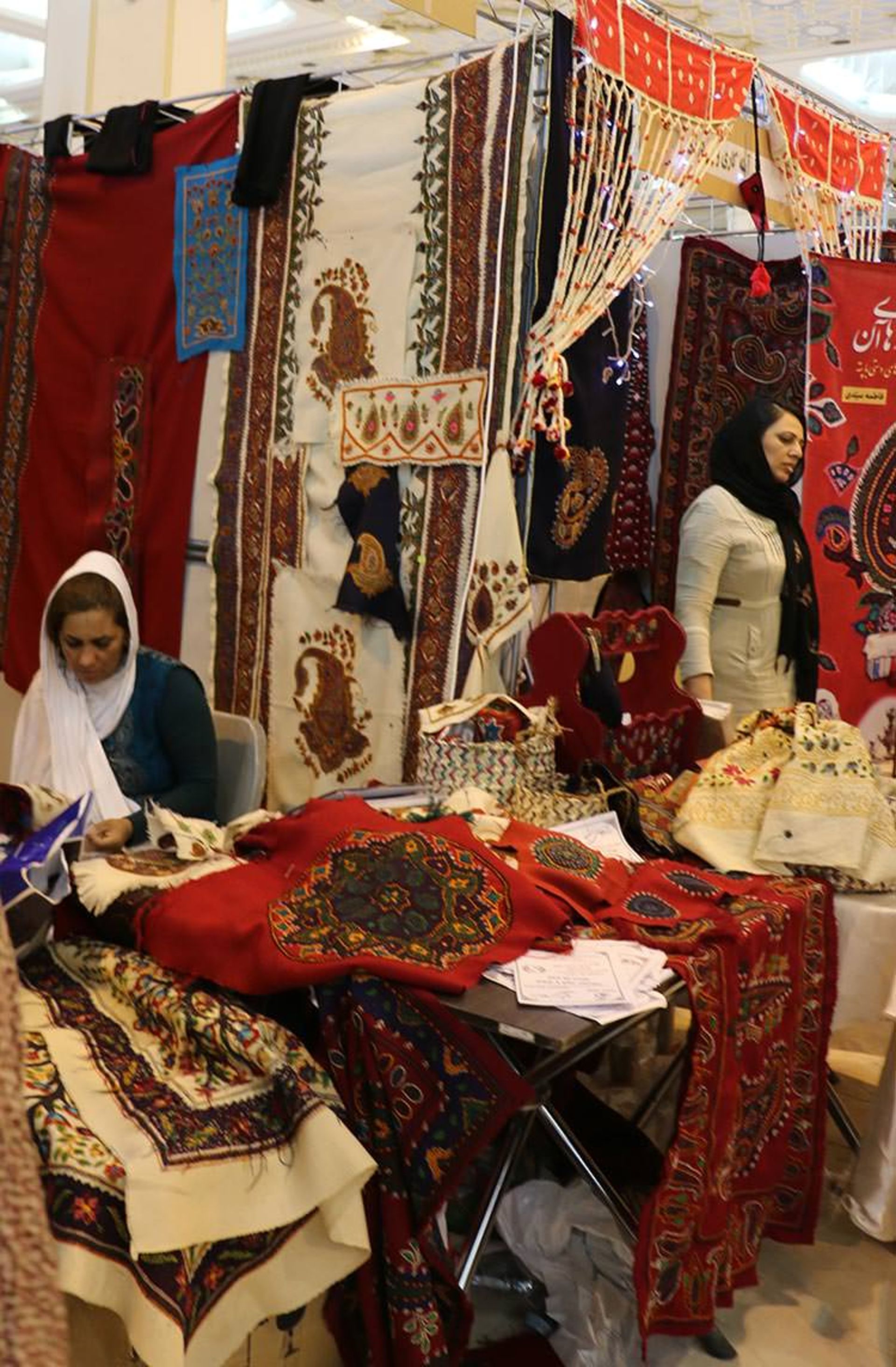 بیست و ششمین نمایشگاه ملی صنایع دستی تهران