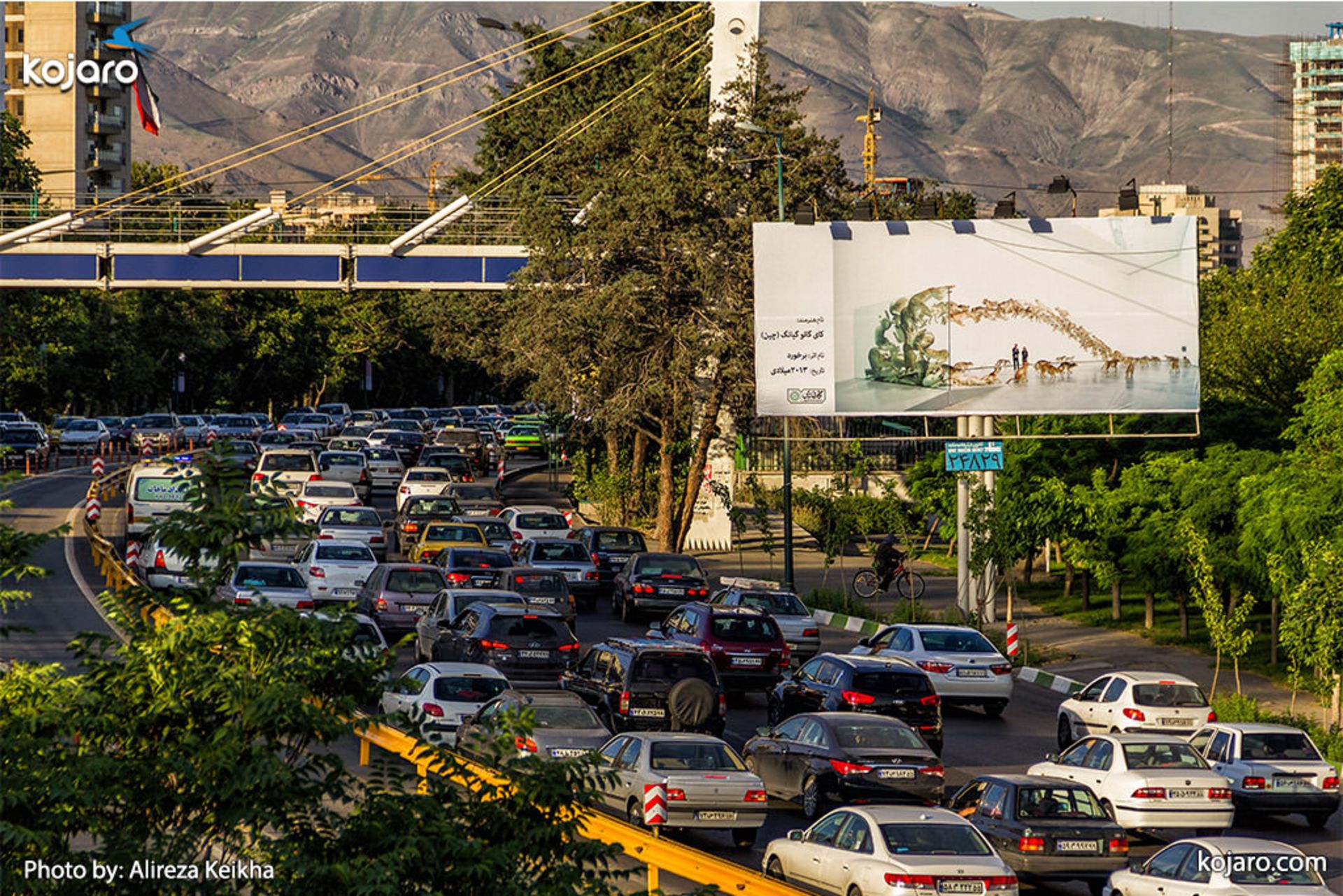 tehran-one-big-art-gallery