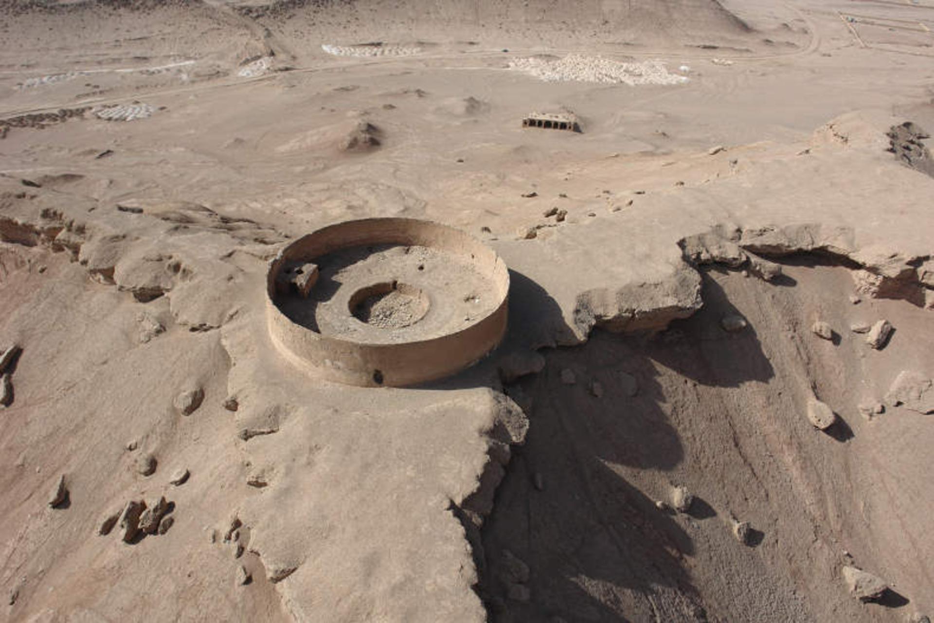 دخمه زرتشتی
