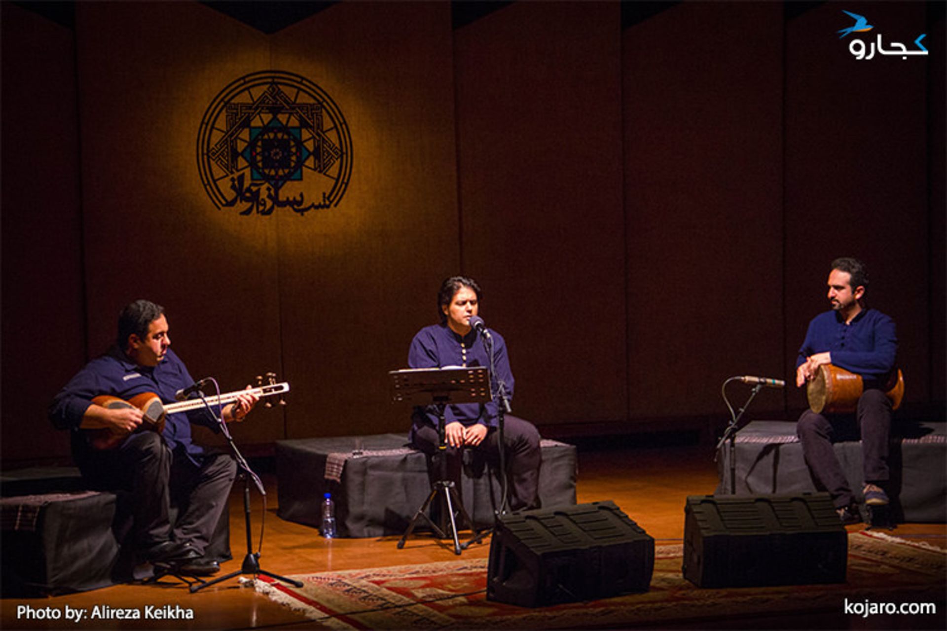 night-of-persian-music-instrument-singing