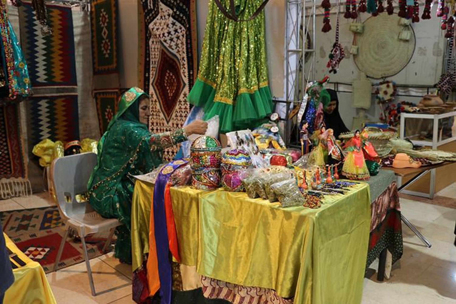 بیست و ششمین نمایشگاه ملی صنایع دستی تهران