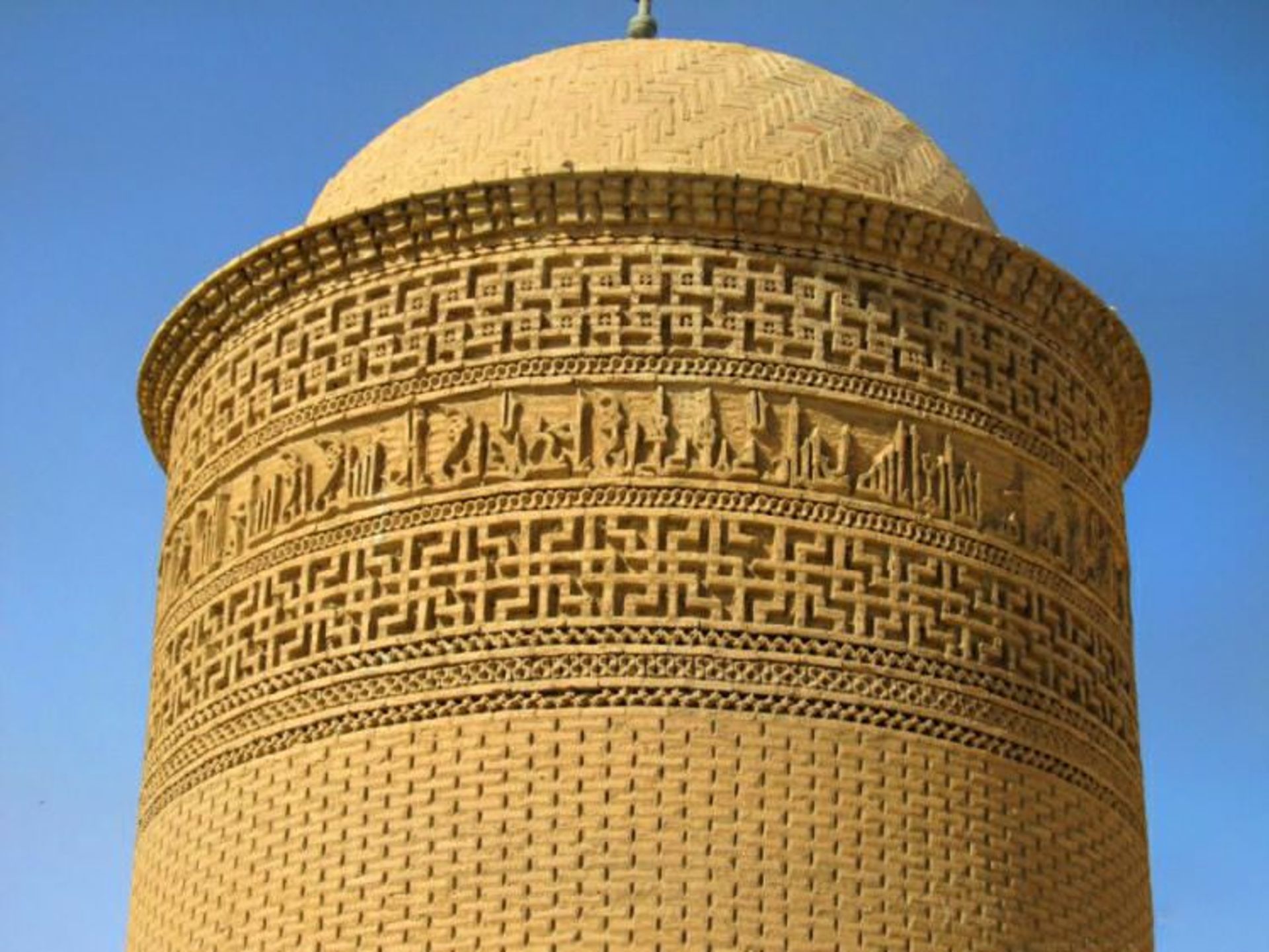 پیر علمدار دامغان